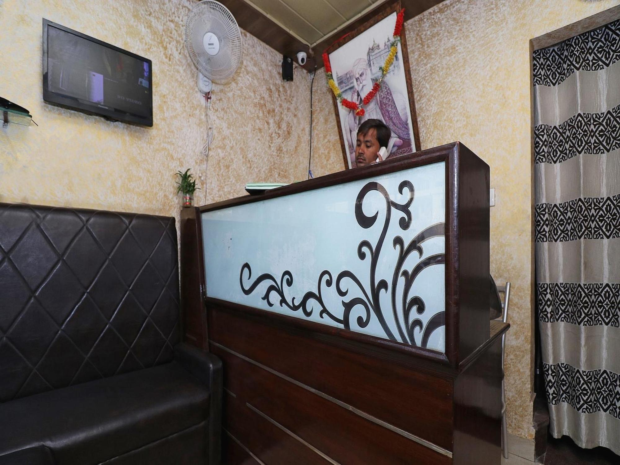 Silver Inn Near Acropolis Mall Calcutta Exteriör bild