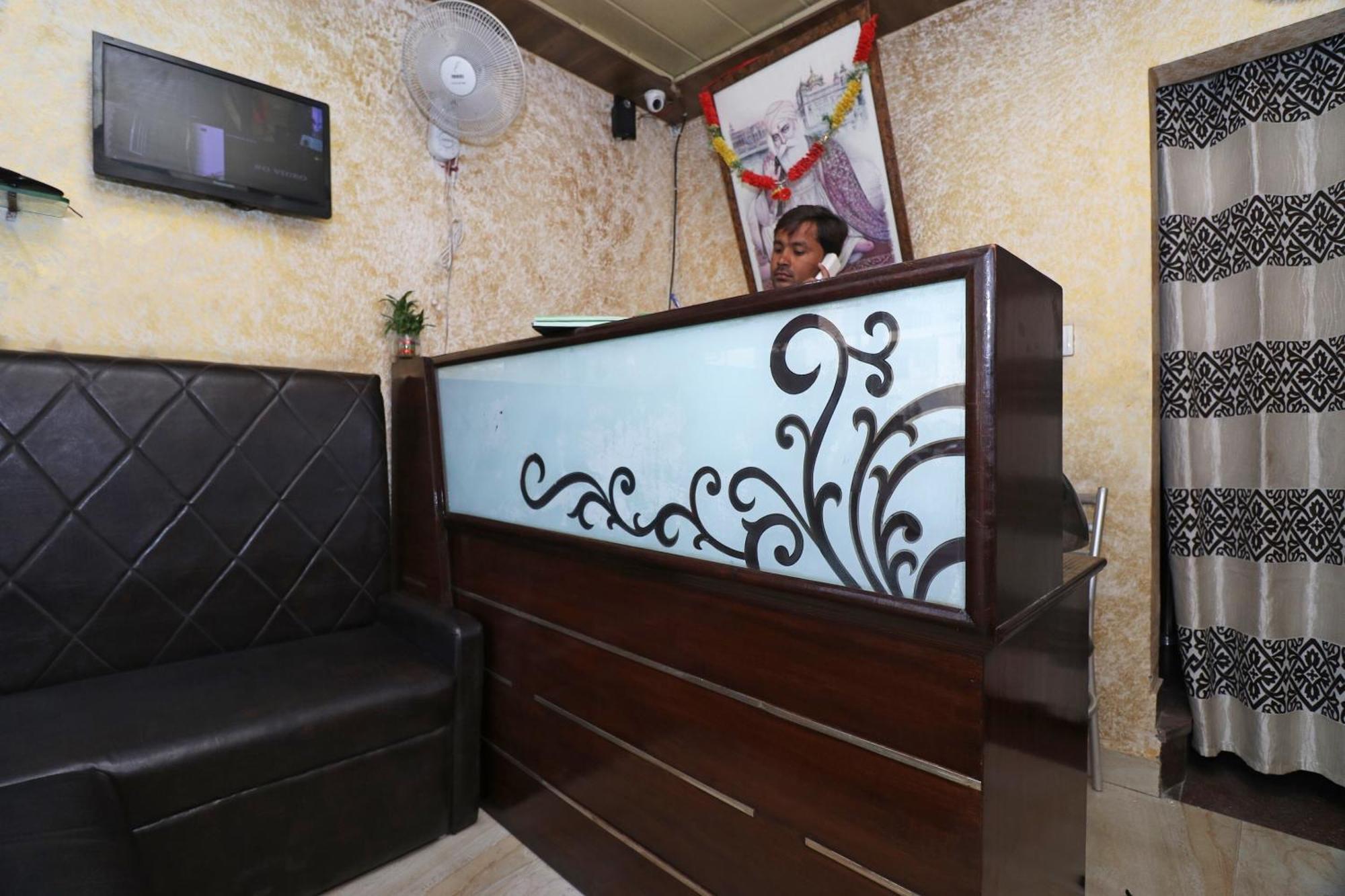 Silver Inn Near Acropolis Mall Calcutta Exteriör bild