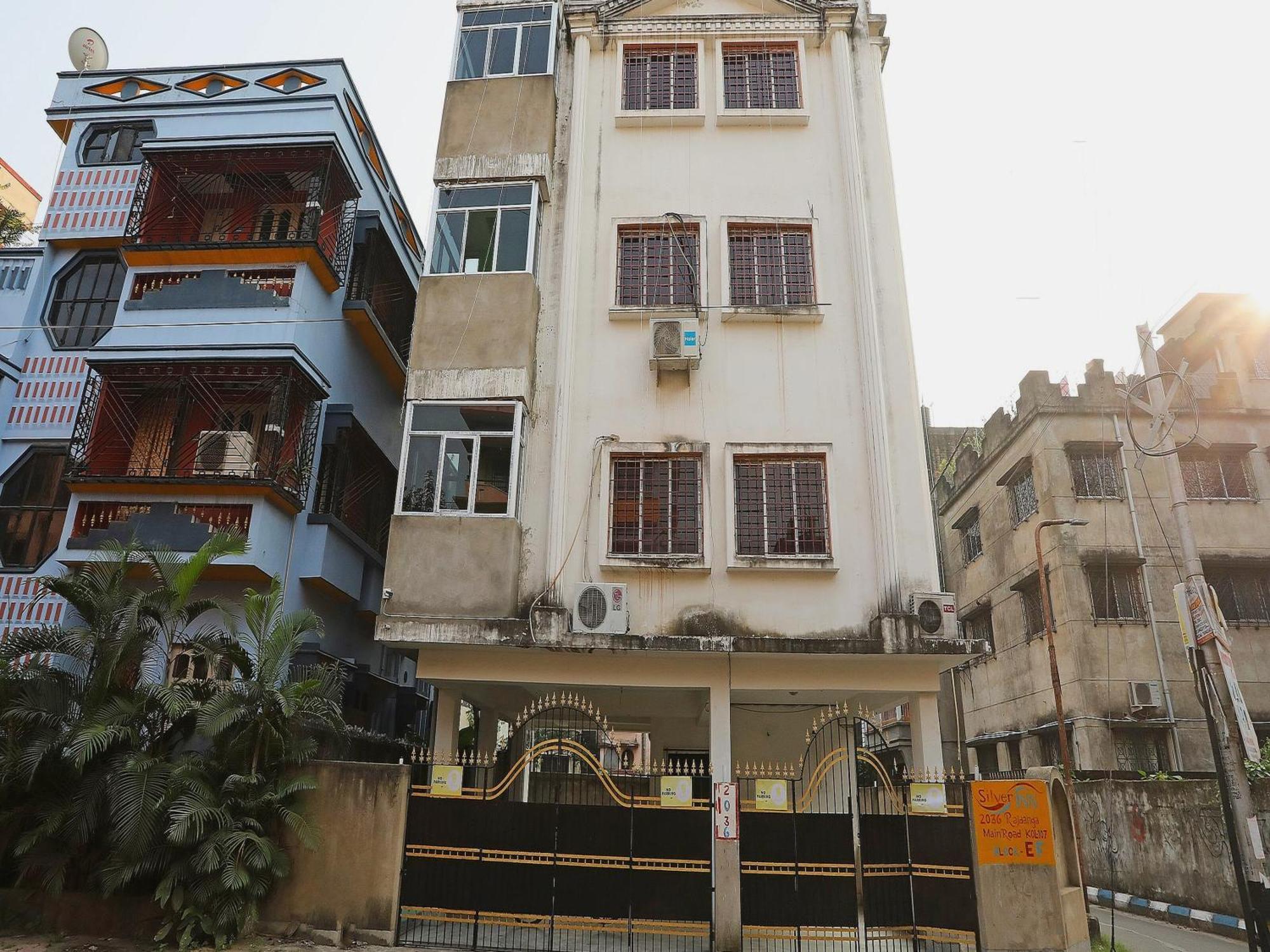 Silver Inn Near Acropolis Mall Calcutta Exteriör bild