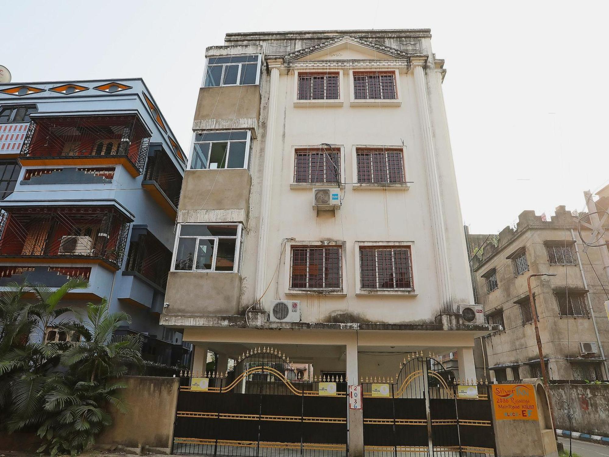 Silver Inn Near Acropolis Mall Calcutta Exteriör bild